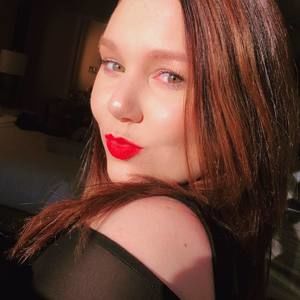 Meet your Posher, Jenn